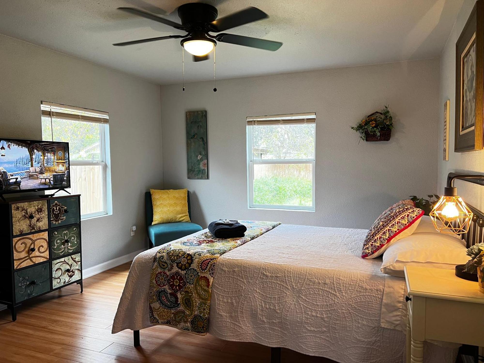 Boho Bliss- Cozy Private Room 2 Miles From Alamodome! San Antonio Exterior foto